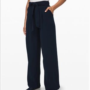 Luluemon noir pant